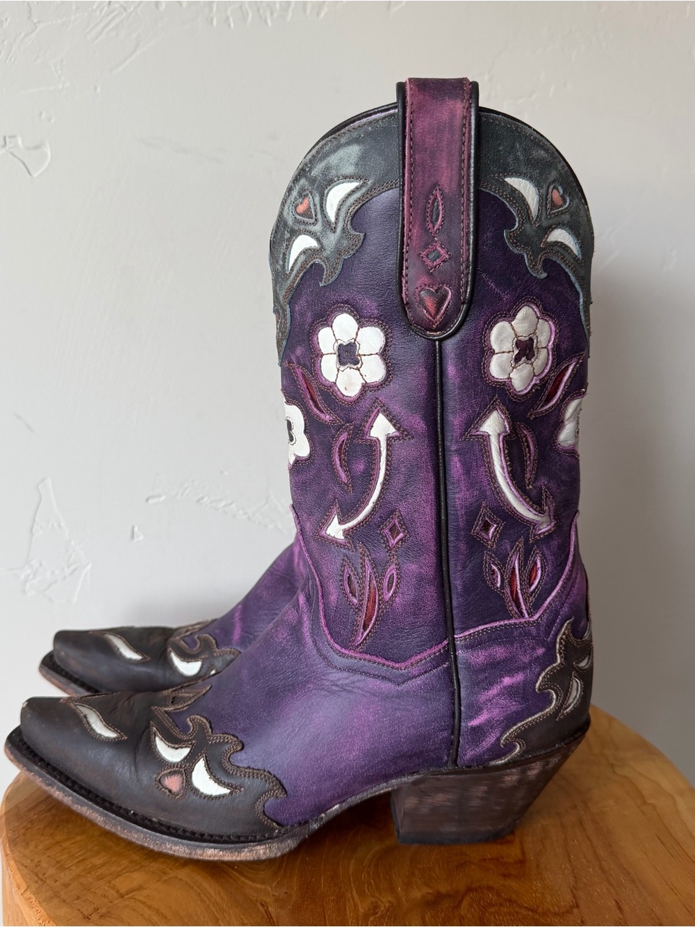 Vintage Dan Post Cowboy Boots 7 Arrow Purple Sanded Leather Cowgirl Western